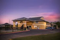 Red Roof Inn Canton, TX - Pet friendly