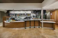 艾迪生中途萬怡飯店 - 早餐
