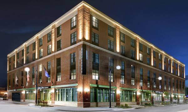 Courtyard Manhattan Aggieville