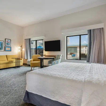 Hampton Inn & Suites by Hilton Irving DFW Airport North Hotels in Irving