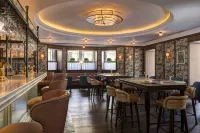 The Balmoral Hotel - Parking