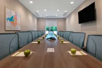 Home2 Suites by Hilton Fayetteville North - Pet friendly
