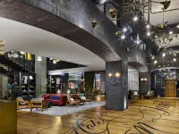 Hotel Van Zandt Hotels near Walter Beach