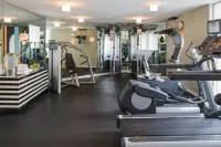Avalon Hotel Beverly Hills, a Member of Design Hotels - Gym