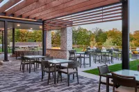Courtyard Petoskey at Victories Square - piscina
