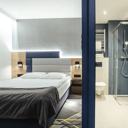 Air Hotel