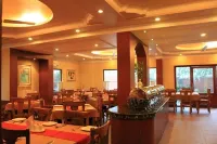 The Orchid Hotel - Breakfast