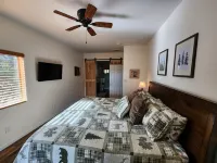 Fall Special! Free Wine - Cozy Cabin in the Pines! WiFi, Wood Stove! - Chalets