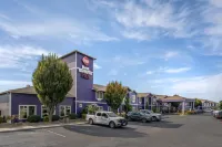 Best Western Plus Grapevine Inn - Parkplatz