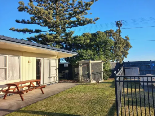 Sunset Court Motel - Pools