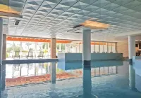 Mountain Plaza Hotel - Pools
