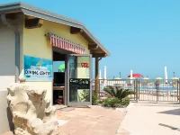 Rosapineta Sud Delta Sports附近的飯店