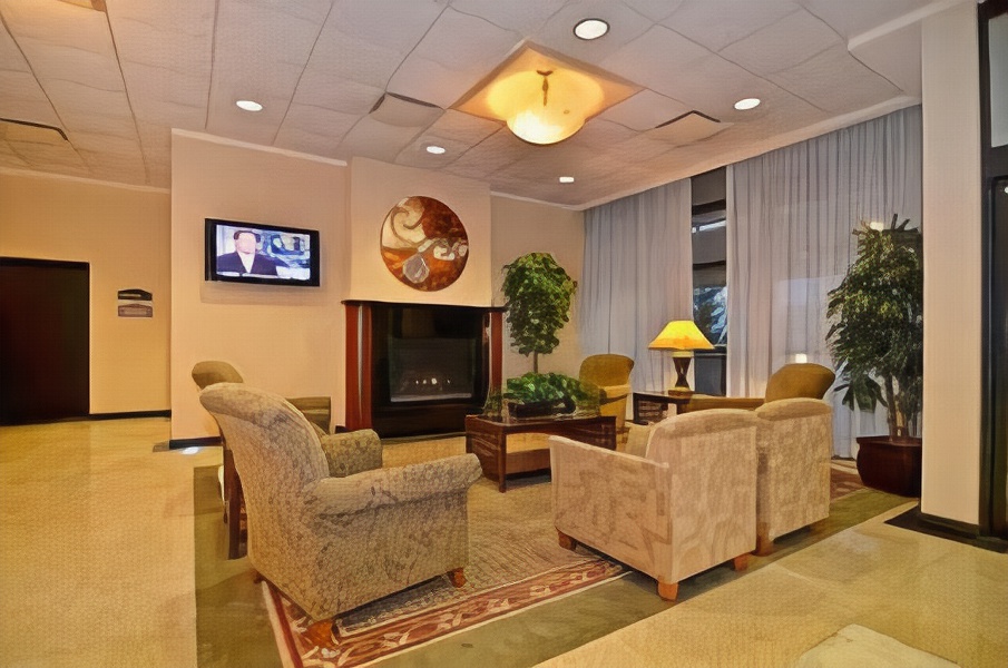 Comfort Inn & Suites Downtown Tacoma