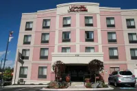Hampton Inn & Suites Denver-Speer Boulevard Hotels in Denver