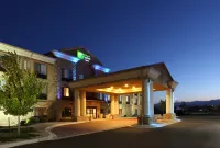 Holiday Inn Express & Suites LONGMONT - BOULDER AREA by IHG Hotels in Longmont