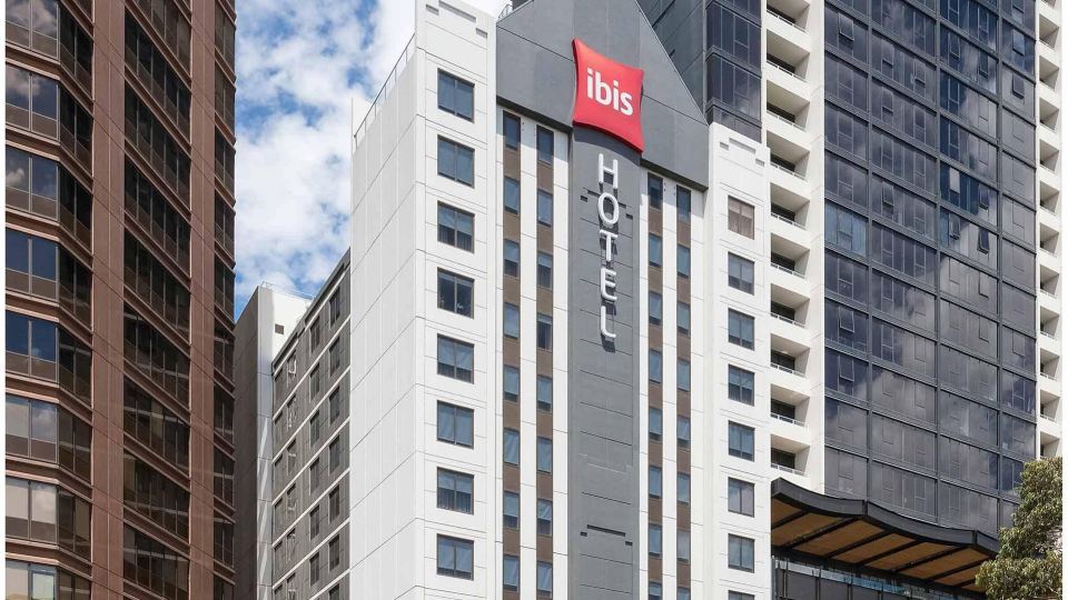Ibis Melbourne Hotel and Apartments