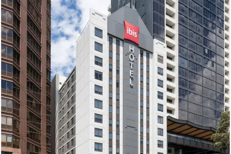 Ibis Melbourne Hotel and Apartments