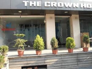 The Crown Hotel