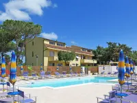 Riviera 4 - Pool