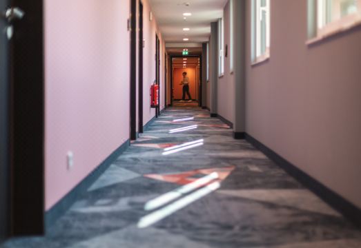 호텔 주변 편의시설 및 외관