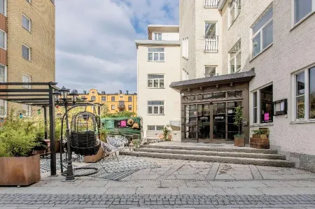 Home Hotel Uppsala Отели рядом с достопримечательностью «Главное здание университета»