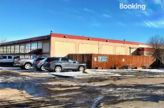 Riverside Hotel & Conference Center