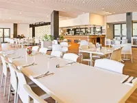 All Seasons Karratha Hotels near Butler Reserve
