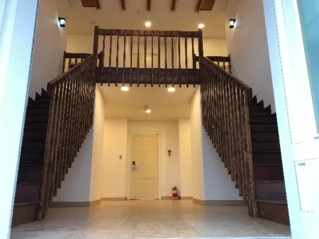 Jeju Pampas Pension Отели рядом с достопримечательностью «Jeju Jeolmul Natural Recreation Forest»