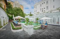 Manoir des Arts Hotel