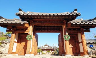 Ulsan Dadam Hanok Stay