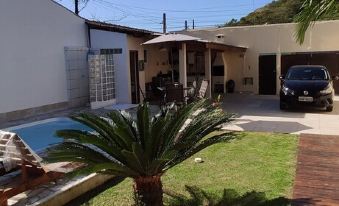 Casa Com Piscina em Caraguatatuba