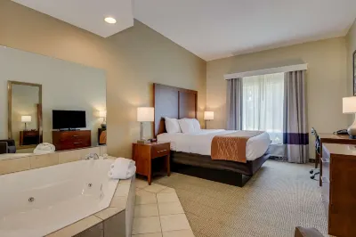 Comfort Inn & Suites Augusta Fort Eisenhower Area Hotels near Peach Orchard RV Park & Campground