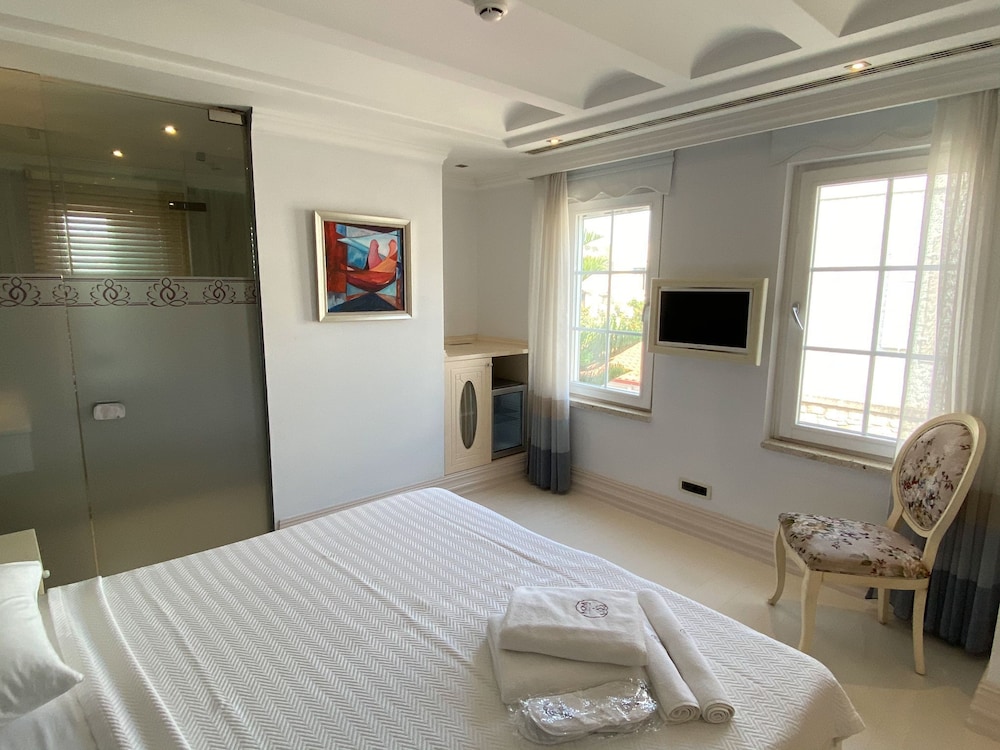 Monk Hotel Alacati - Adults Only