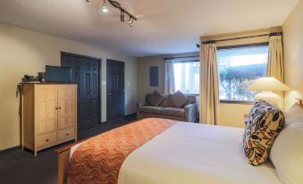 Pacific Shores Resort & Spa
