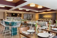 DoubleTree by Hilton Campbell - Pruneyard Plaza Hotels in Campbell