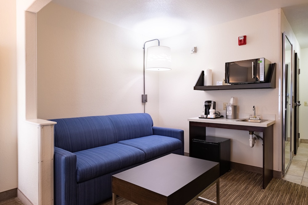 Holiday Inn Express Hotel & Suites Evanston, an Ihg Hotel