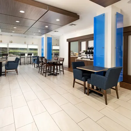 Holiday Inn Express & Suites Conroe I-45 North by IHG