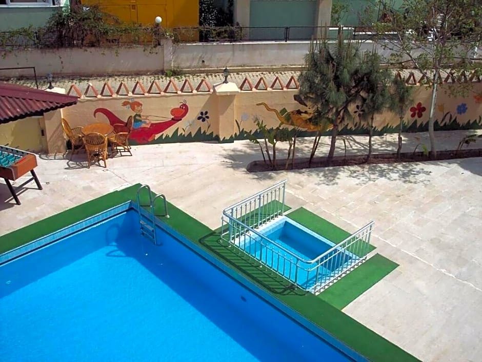 Grand Villa Sol Apart
