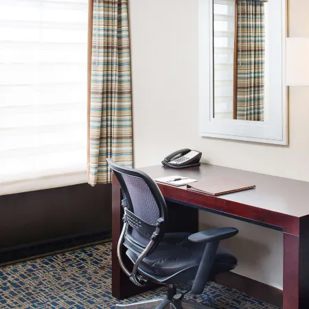 DoubleTree by Hilton Hotel Baltimore - BWI Airport Отели в г. Линтикум