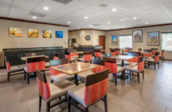 Comfort Inn & Suites St Louis-O'Fallon