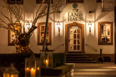Romantik Hotel Landschloss Fasanerie Hotel dekat Altstadt Blieskastel