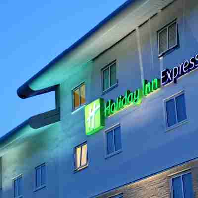 Holiday Inn Express 修咸頓M27，JCT.7 Hotel Exterior