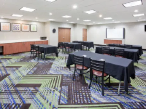 Holiday Inn Express & Suites DICKINSON by IHG Hotels in Dickinson