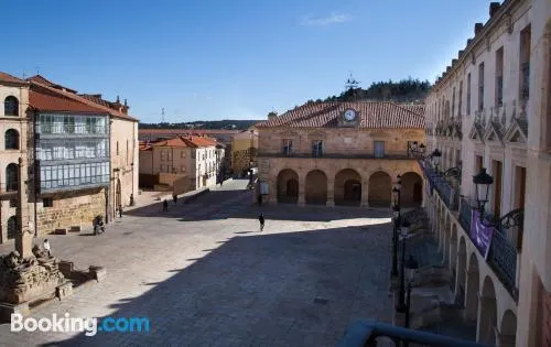 索利亞市長廣場酒店