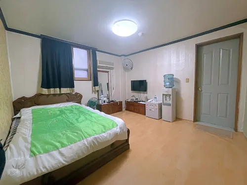 Saeam, Jeongeup - Motels
