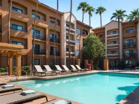 Sonesta Select Phoenix Camelback Hotels near 5 & Diner - N. 16th St.