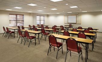 Country Inn & Suites by Radisson, Louisville East, KY