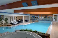 Parkmore Hotel & Leisure Club, Sure Hotel Collection by BW - Pools