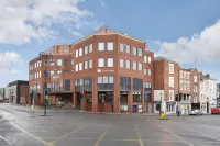 Travelodge Chester Central Bridge Street Hotel a