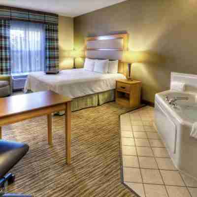 Hampton Inn & Suites Kalamazoo/Oshtemo Rooms